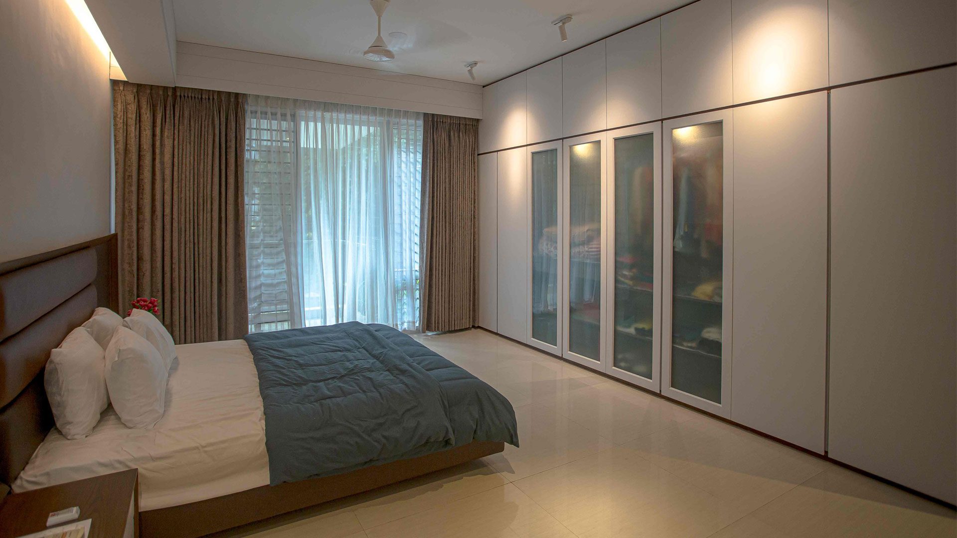 ultra_modern_bedroom_interior_design_in_gulshan_zero_inch